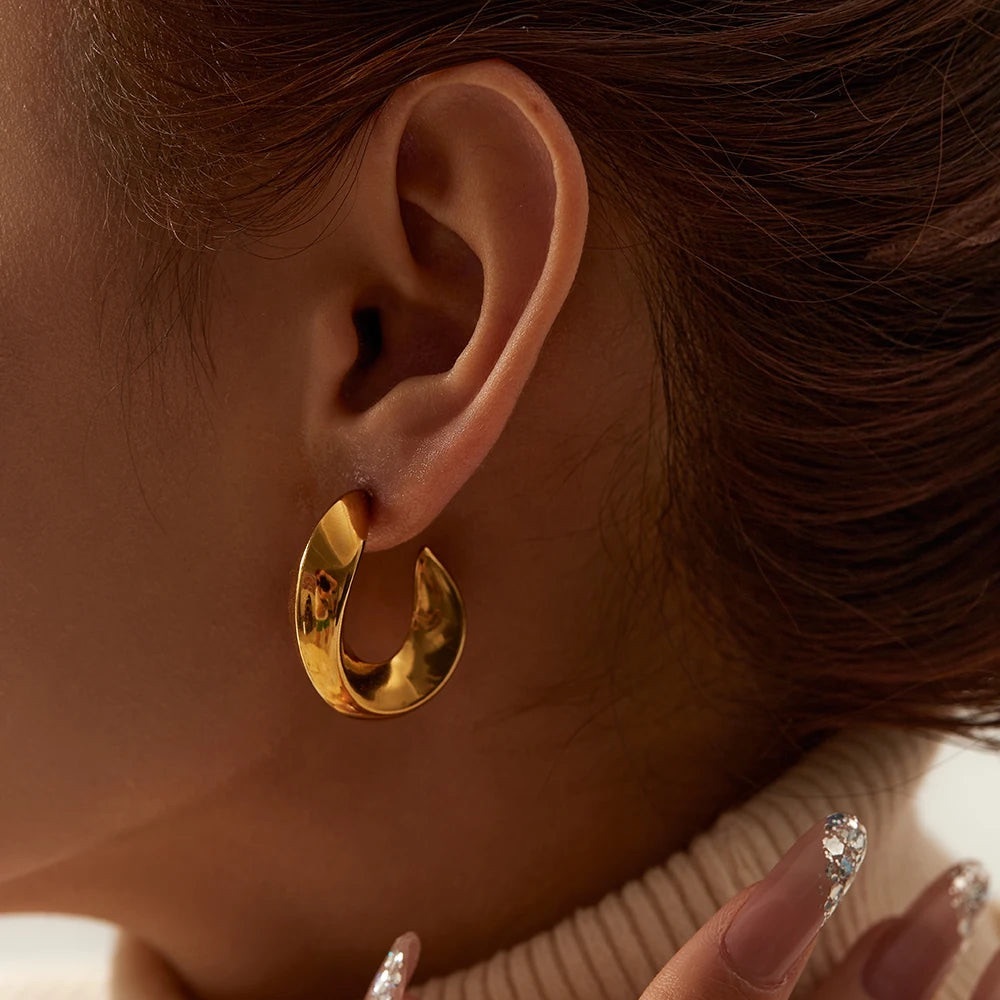 Tarnish free 18k gold hoops